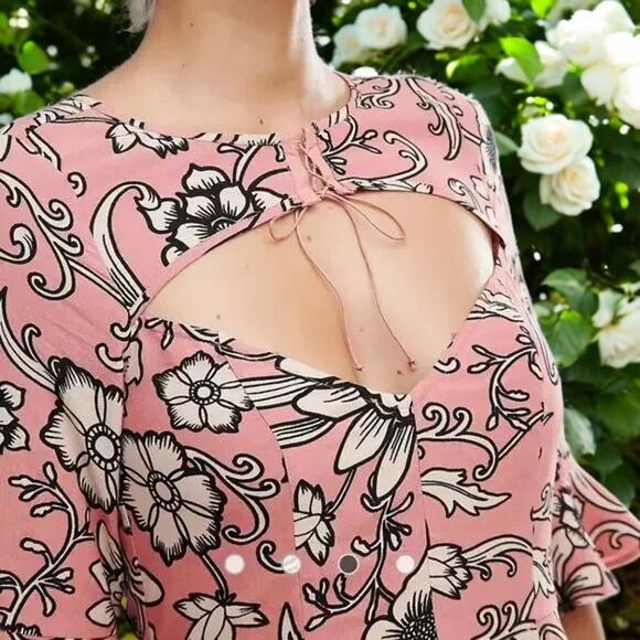 (50% OFF) NWT For Love & Lemons Ayla Laced Up Dress in Pink Print S MSRP $250 - Picture 5 of 8